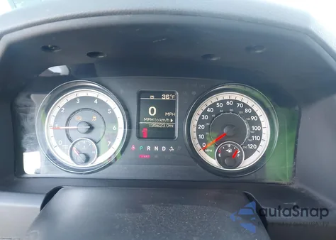 2016 Ram 1500 Express z USA, uszkodzony, nr VIN 1C6RR6FT8GS319749